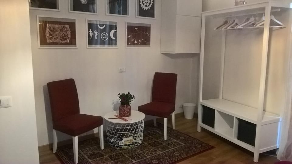Decorative detail, Seating area, wardrobe