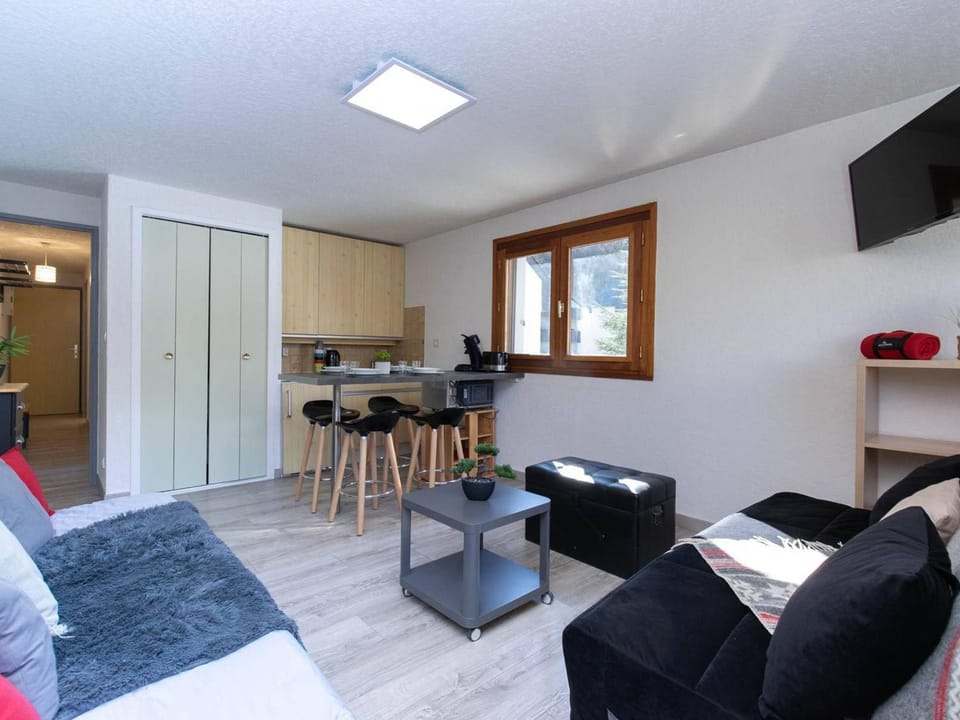 Appartement rénové proche téléphérique avec parking privé - FR-1-296-279 Apartment in Saint-Lary-Soulan