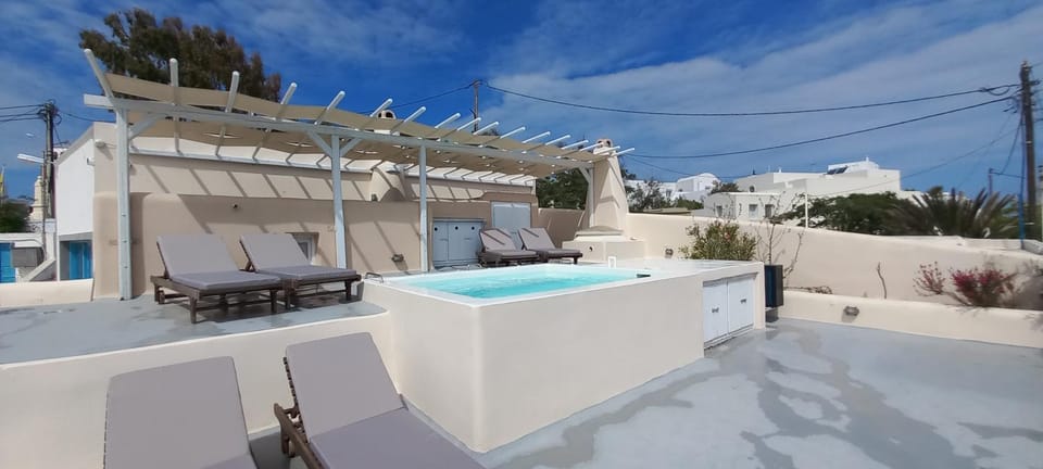 Balcony/Terrace, Swimming pool