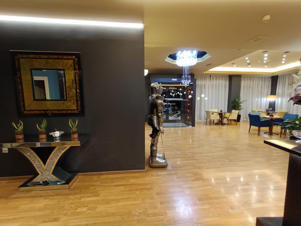 Lounge or bar, Seating area