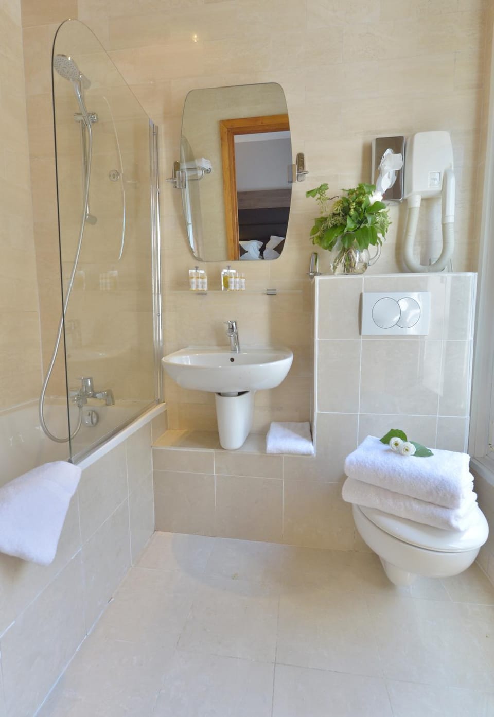 Hôtel Renoir Montparnasse Hotel in Paris