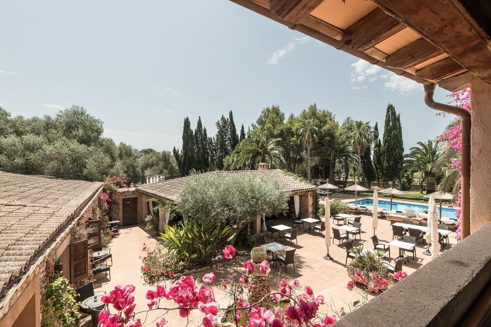Balcony/Terrace, Garden view