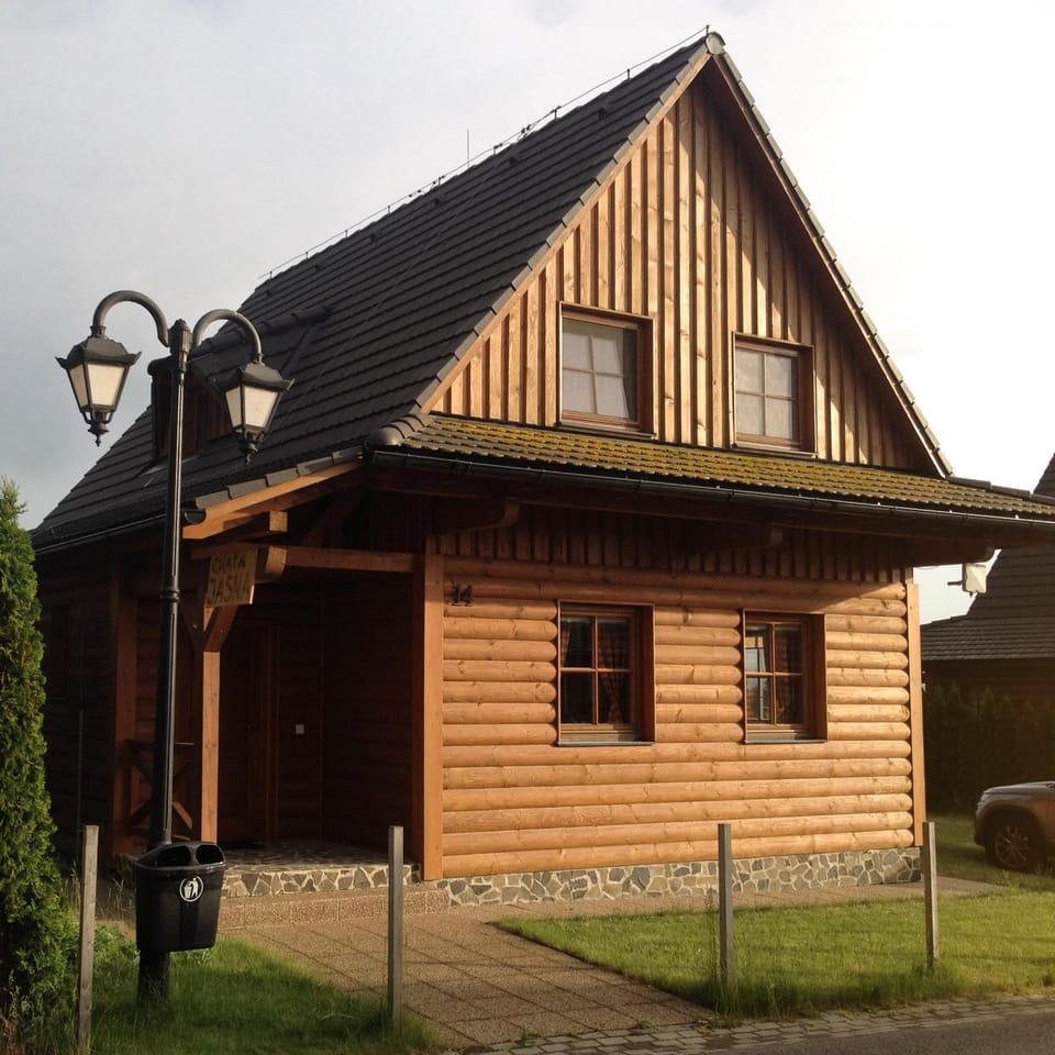 CHATA JASNA 2km od TATRALANDIE Chalet in Slovakia