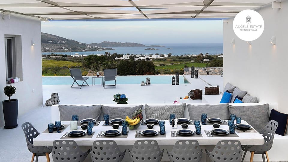 Day, Natural landscape, View (from property/room), Living room, Seating area, Dining area, Mountain view, Pool view, Sea view, Swimming pool