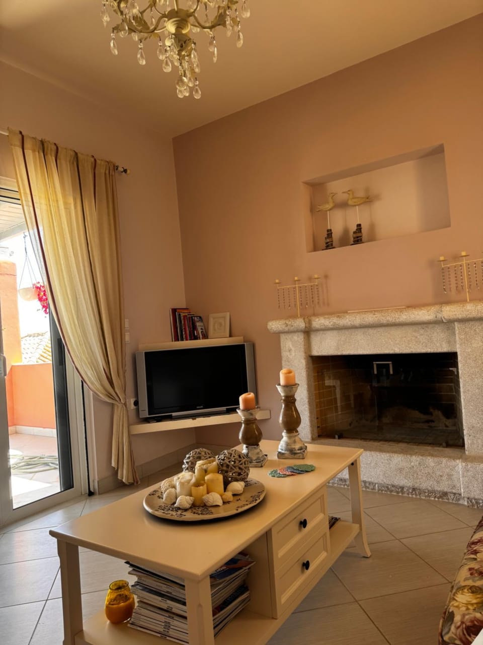 Flowerhouse Apartment in Peloponnese Region
