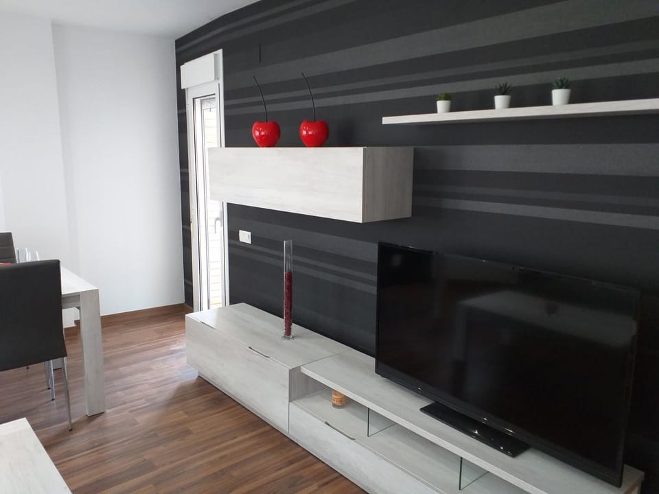 Communal lounge/ TV room, TV and multimedia