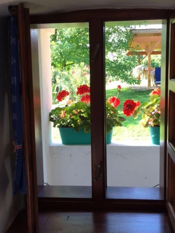 Balcony/Terrace, Garden view