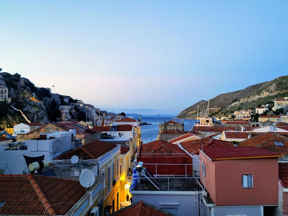 Neighbourhood, City view, Mountain view, Sea view, Street view