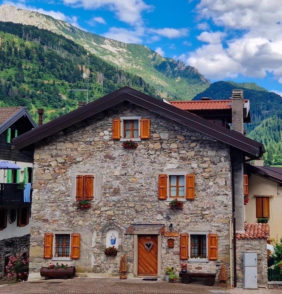 Casa all’antica fontana Apartment in Friuli-Venezia Giulia