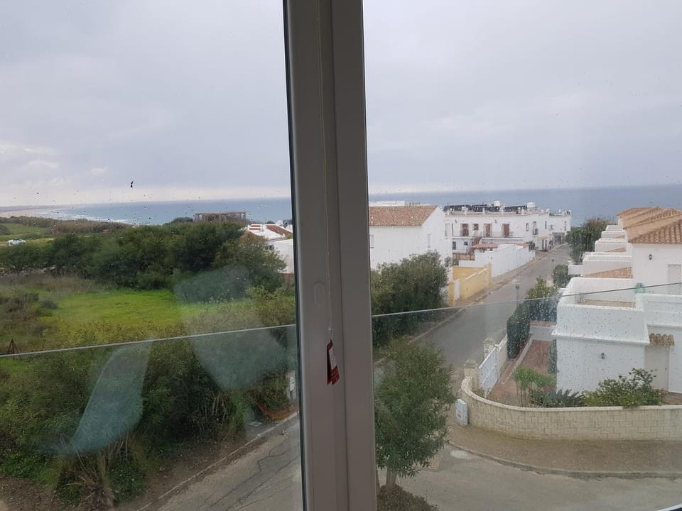 UNA VENTANA A LAS PLAYAS Y ACANTILADOS DE CONIL Apartment in La Janda