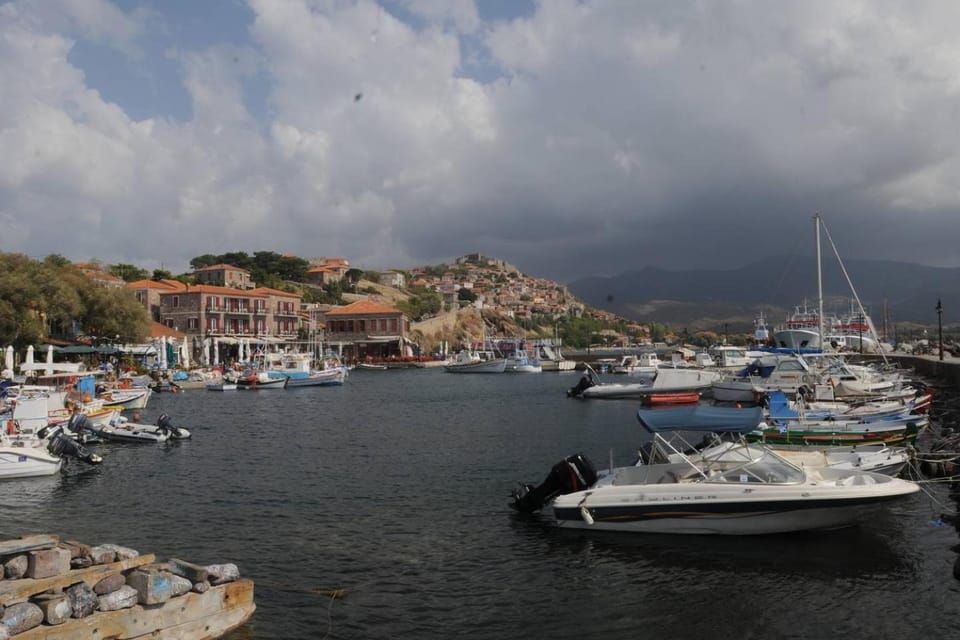 Melpomeni Villa House in Decentralized Administration of the Aegean