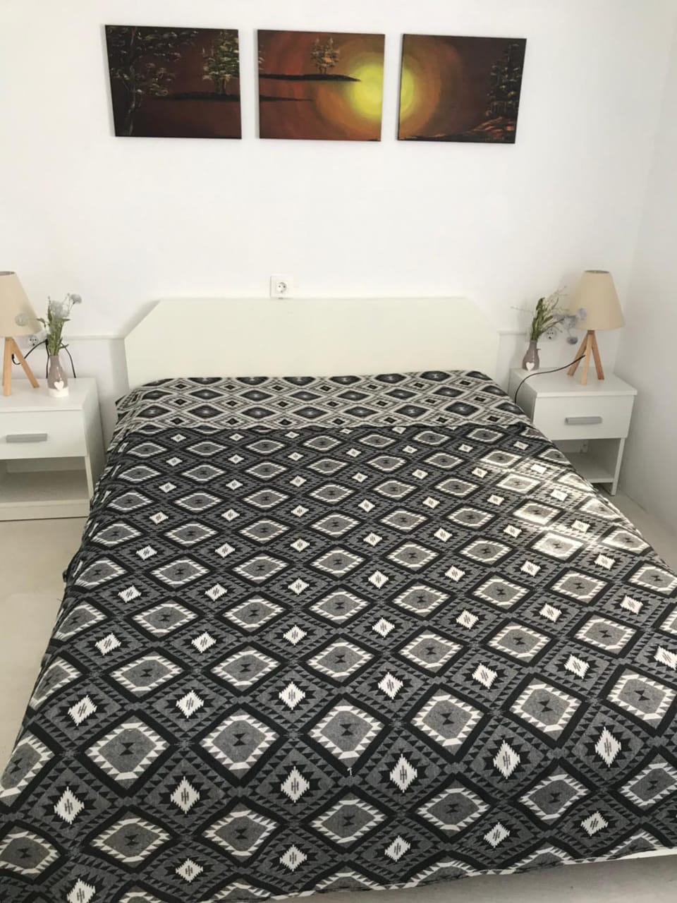 Bed, Photo of the whole room, Bedroom