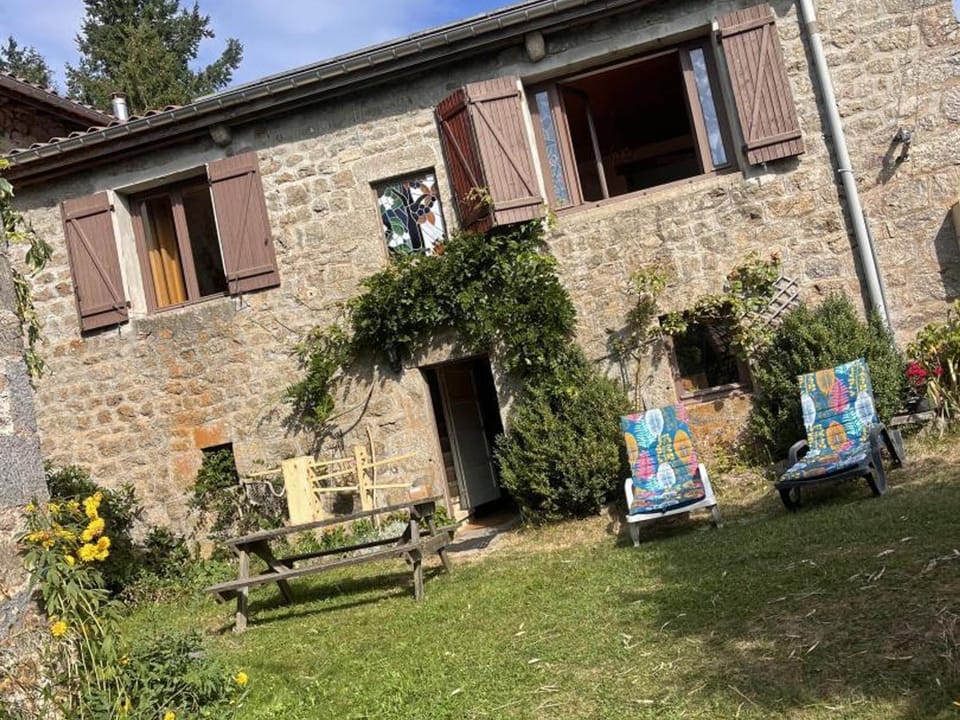 Gîte Feng Shui au cœur de la nature à Marlhes - FR-1-496-57 House in Auvergne-Rhône-Alpes