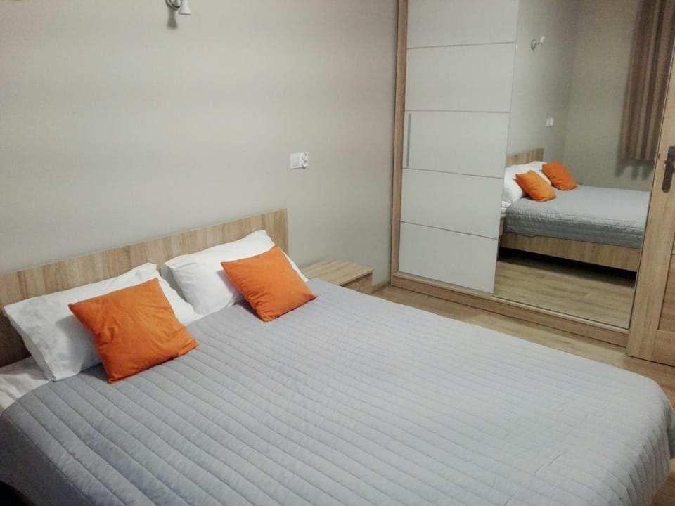 Apartamet Marzenie 7 - Opole Apartment in Czechia