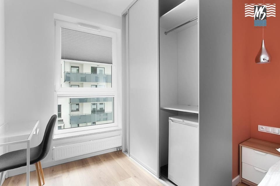 Photo of the whole room, wardrobe