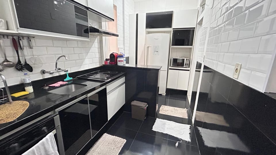Apto 2 quartos, 5 minutos da Praia, No coração de Copacabana, acomoda 5 pessoas Apartment in Rio de Janeiro