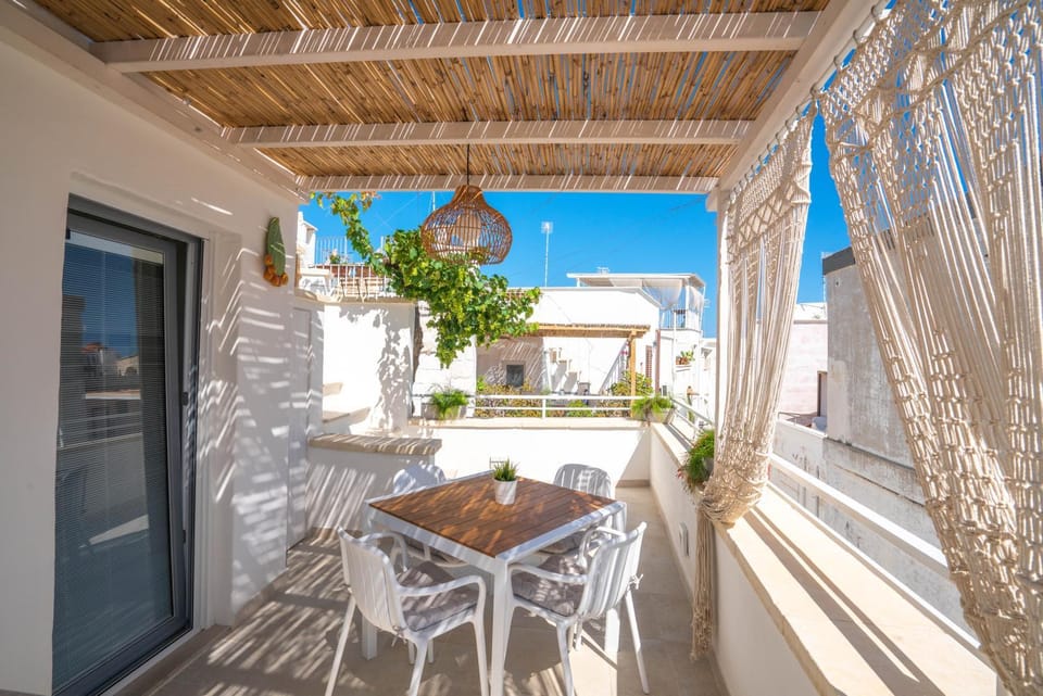 Patio, Day, View (from property/room), Balcony/Terrace, Dining area
