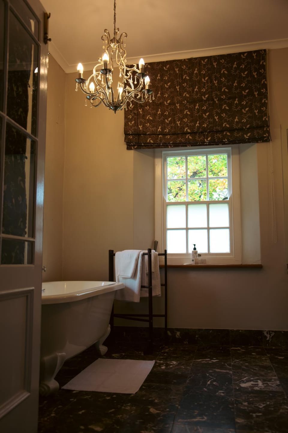 Bathroom, Bath