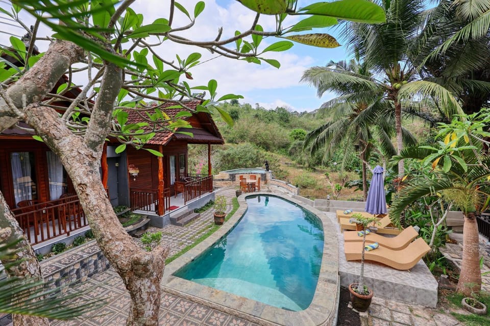 Natural landscape, Pool view, Swimming pool, Swimming pool, sunbed