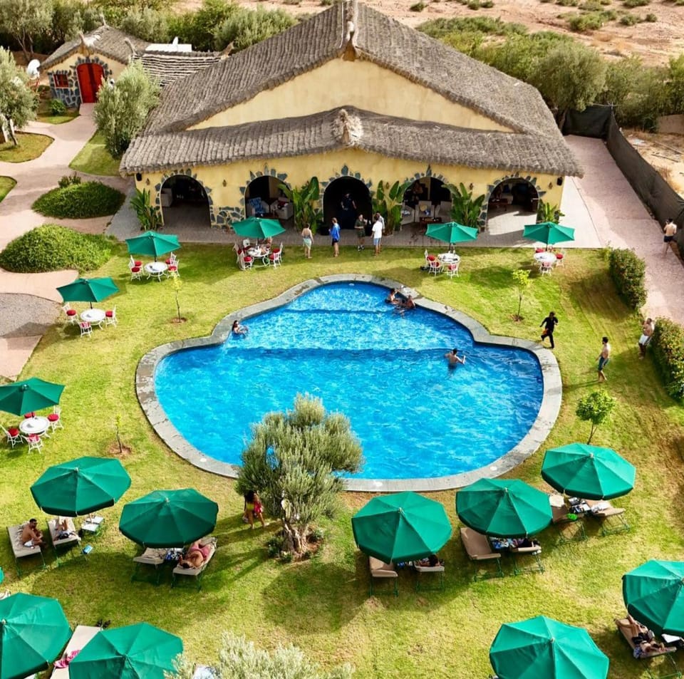 Restaurant/places to eat, Spring, Day, Pool view, Swimming pool