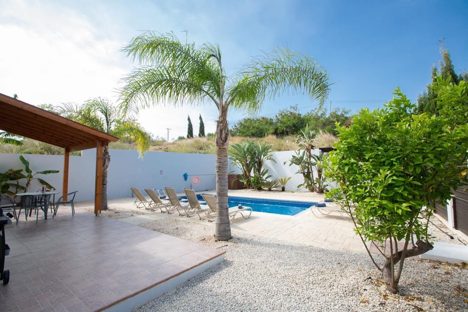 Garden, Swimming pool