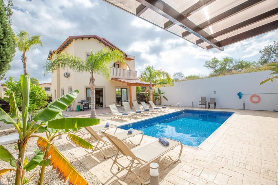 Garden, Swimming pool