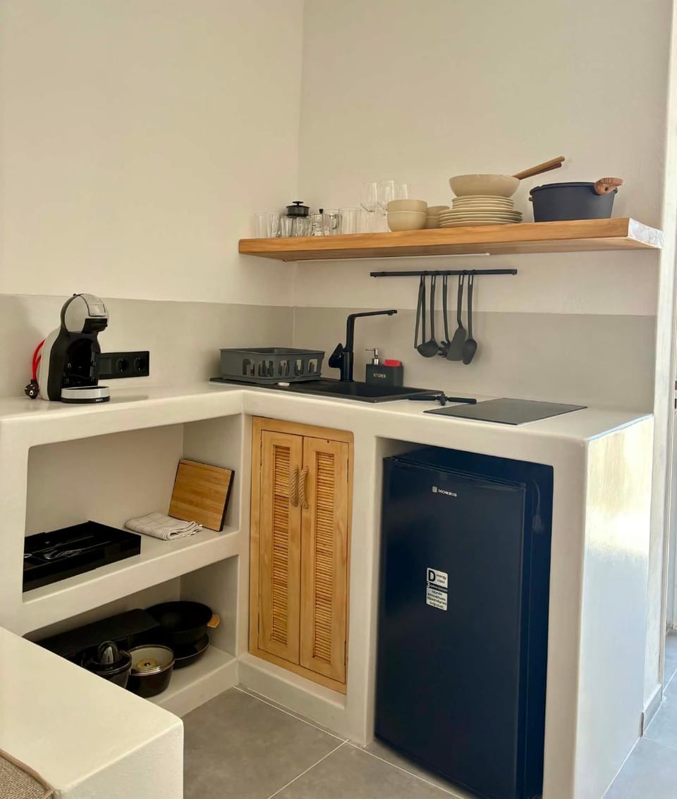 Maria's Garden Apartment in Decentralized Administration of the Aegean