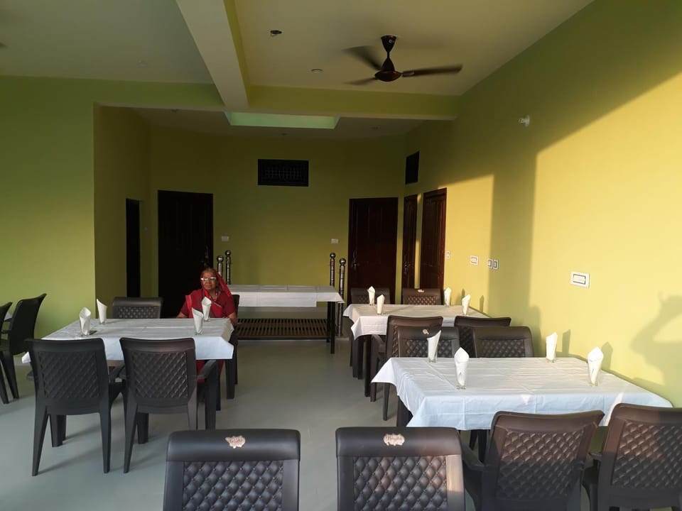 Sanctuary Tourist Lodge Bed and Breakfast in Uttar Pradesh