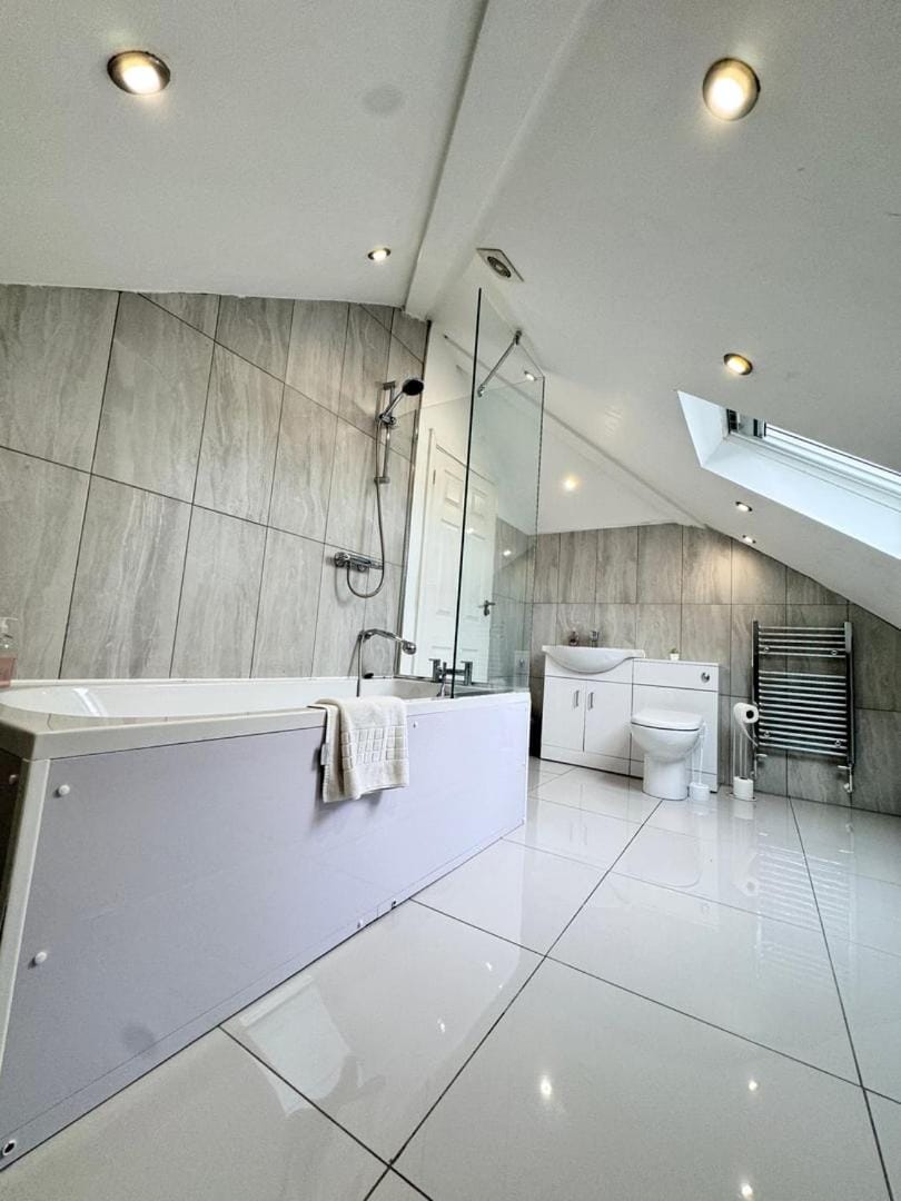 Shower, Bathroom, Bath