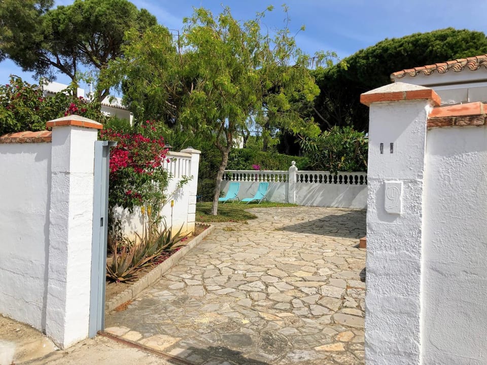 Chalet La Costa House in Chiclana de la Frontera