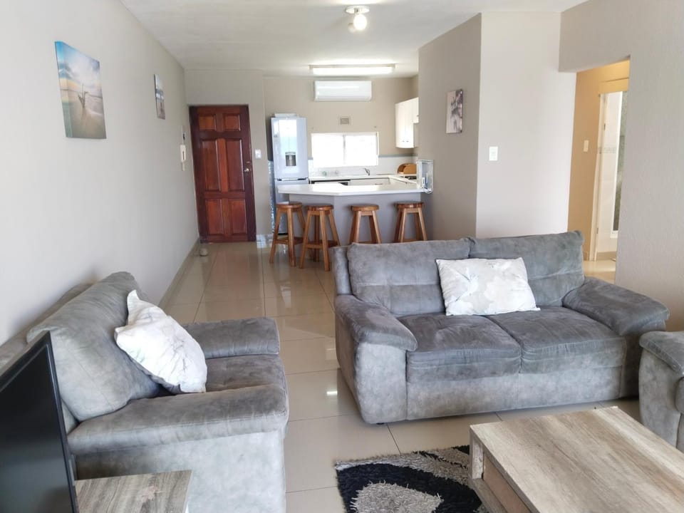 15 Isikhulu Apartment in KwaZulu-Natal