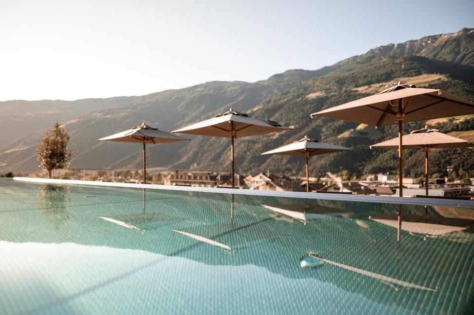 Garden view, Mountain view, Pool view, Swimming pool