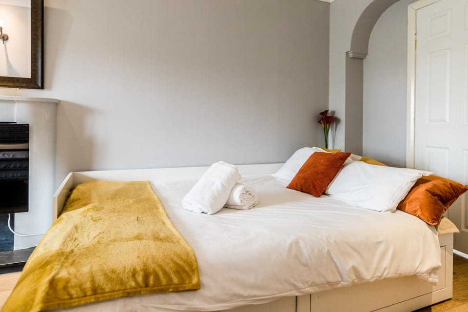 Waterside Stay - City Centre with Parking House in Birmingham