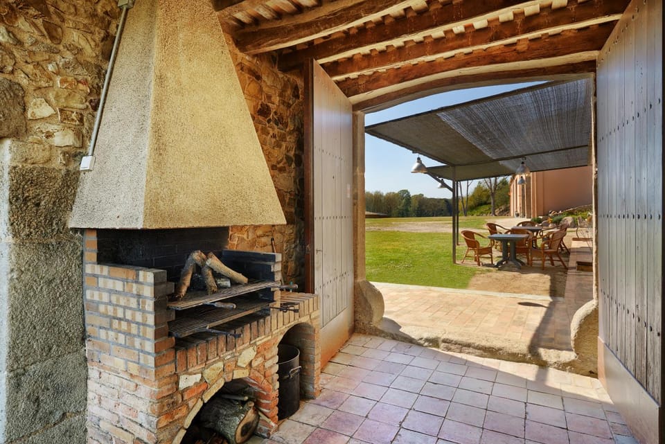 BBQ facilities, Internal: Not applicable to any particular room