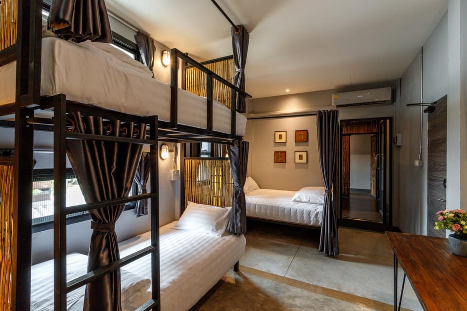 bunk bed