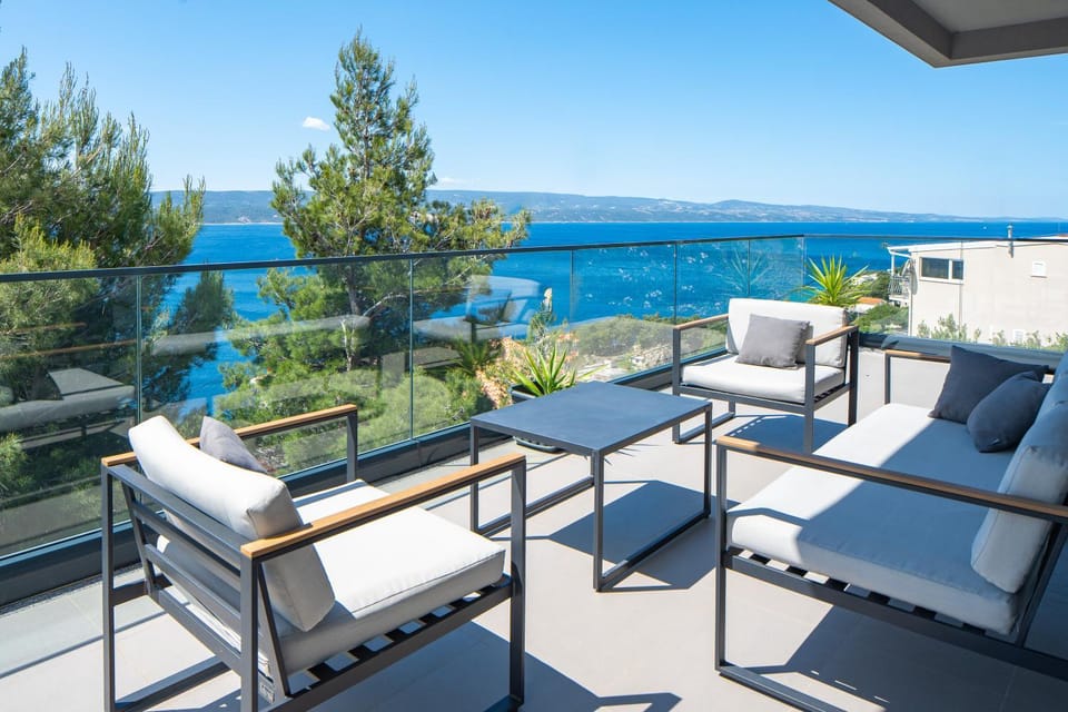 Patio, Day, Natural landscape, View (from property/room), Balcony/Terrace, Seating area, Sea view