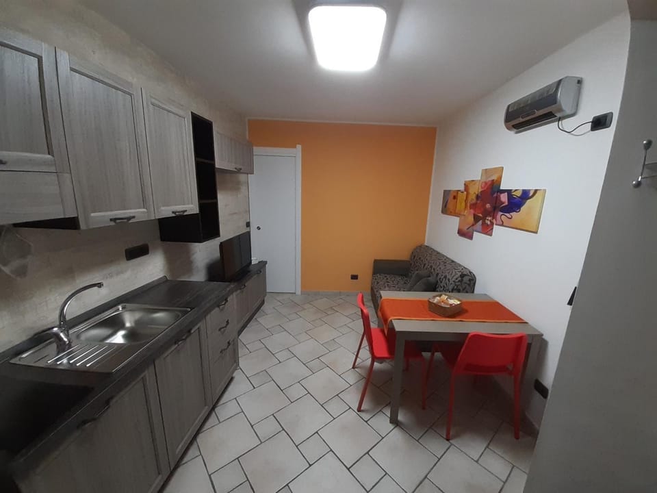 Kitchen or kitchenette, Living room, Dining area