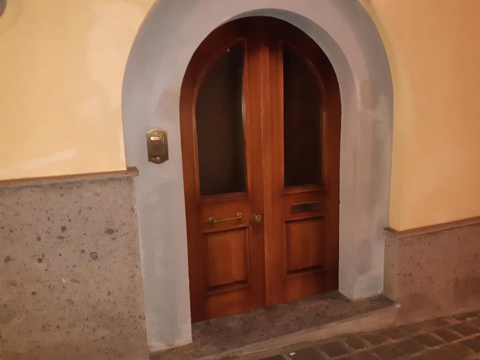 Property building, Facade/entrance