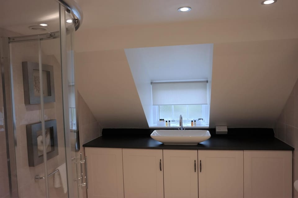 White Linen Whitby, Room Only Bed and Breakfast in England