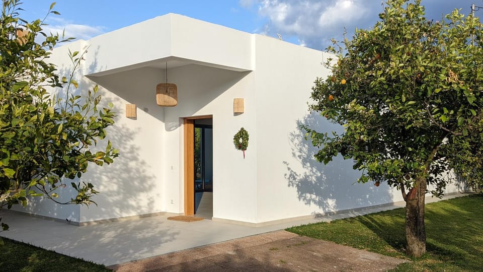 Property building, Facade/entrance, Garden view