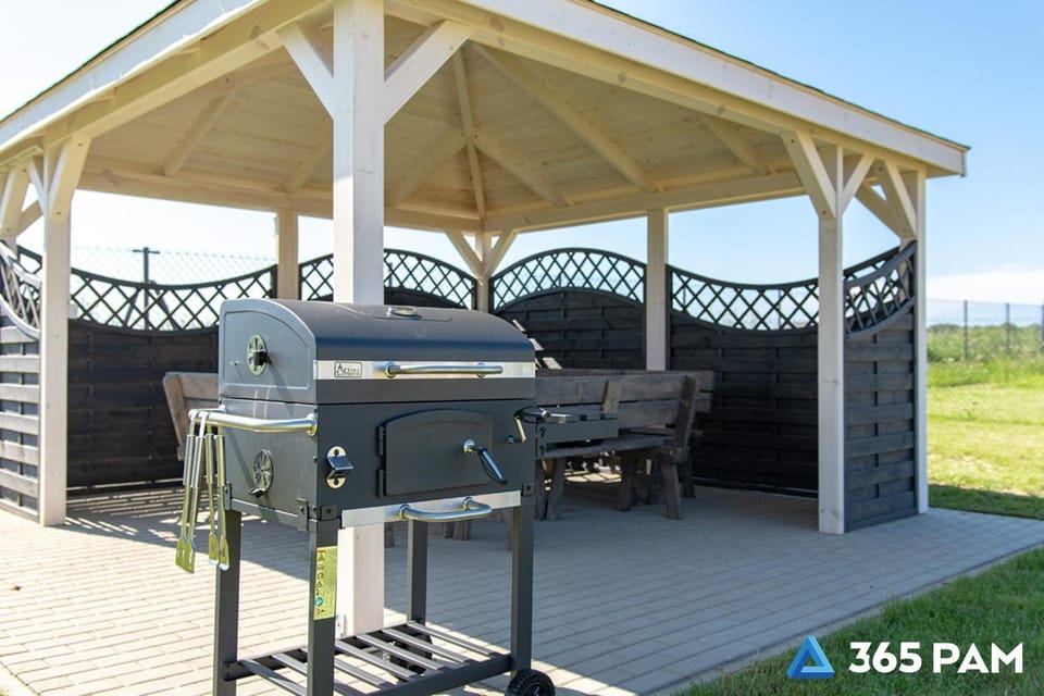 Day, BBQ facilities, BBQ facilities