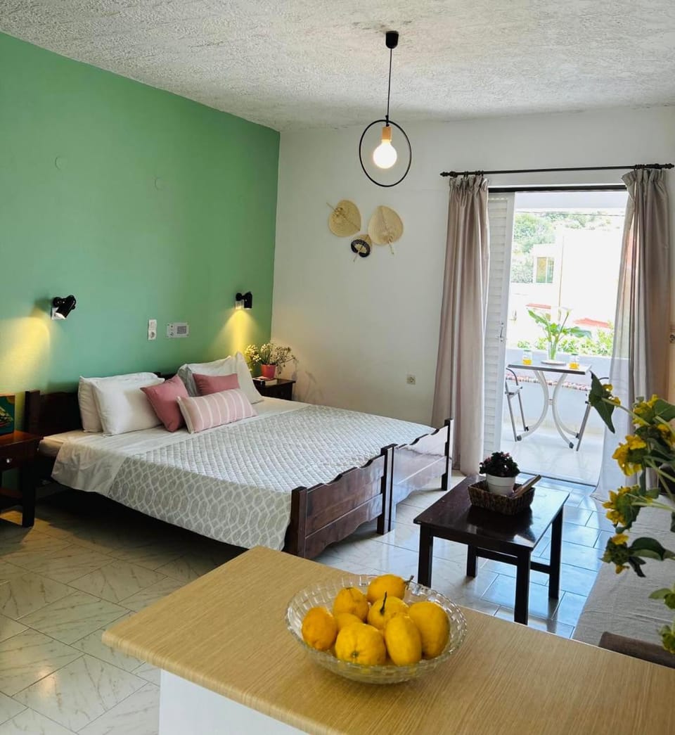 Rodakino Βay Apartment in Crete