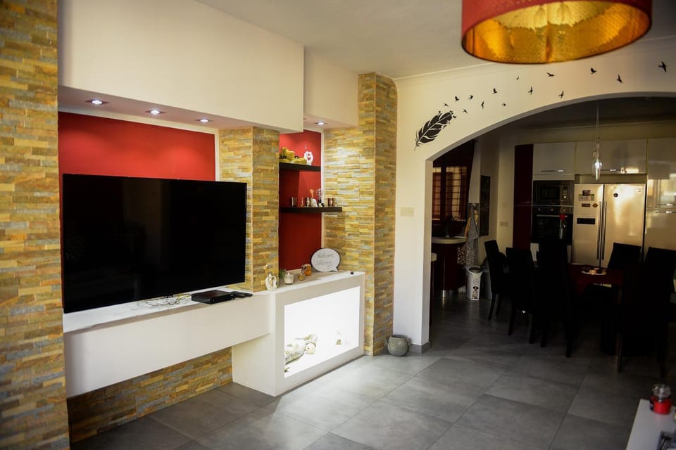 TV and multimedia, Living room