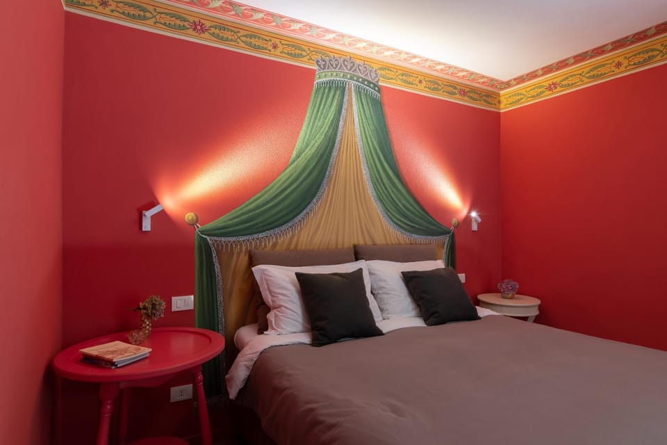 Bed, Bedroom