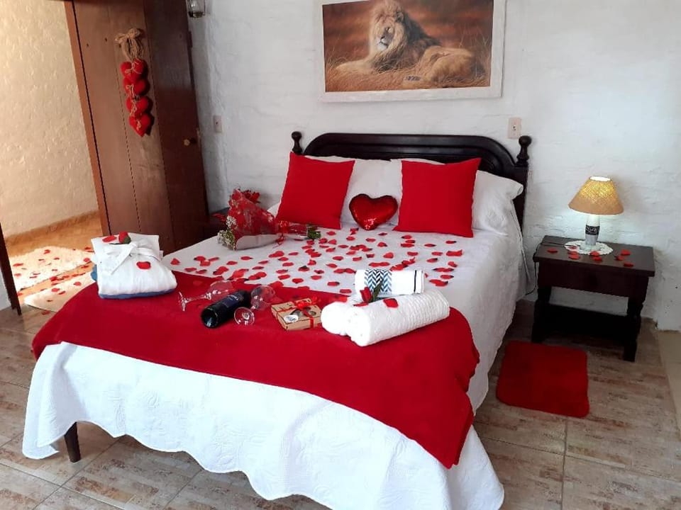 Chalé pinheiro velho Bed and Breakfast in Monte Verde