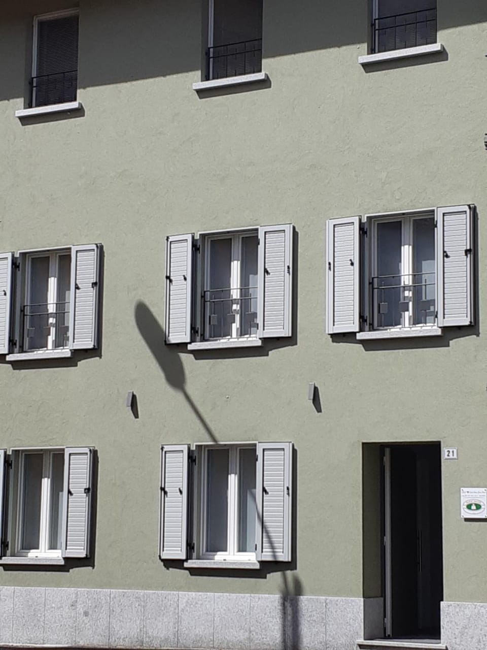Facade/entrance
