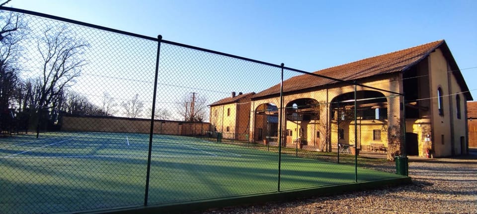 View (from property/room), Tennis court, Garden view