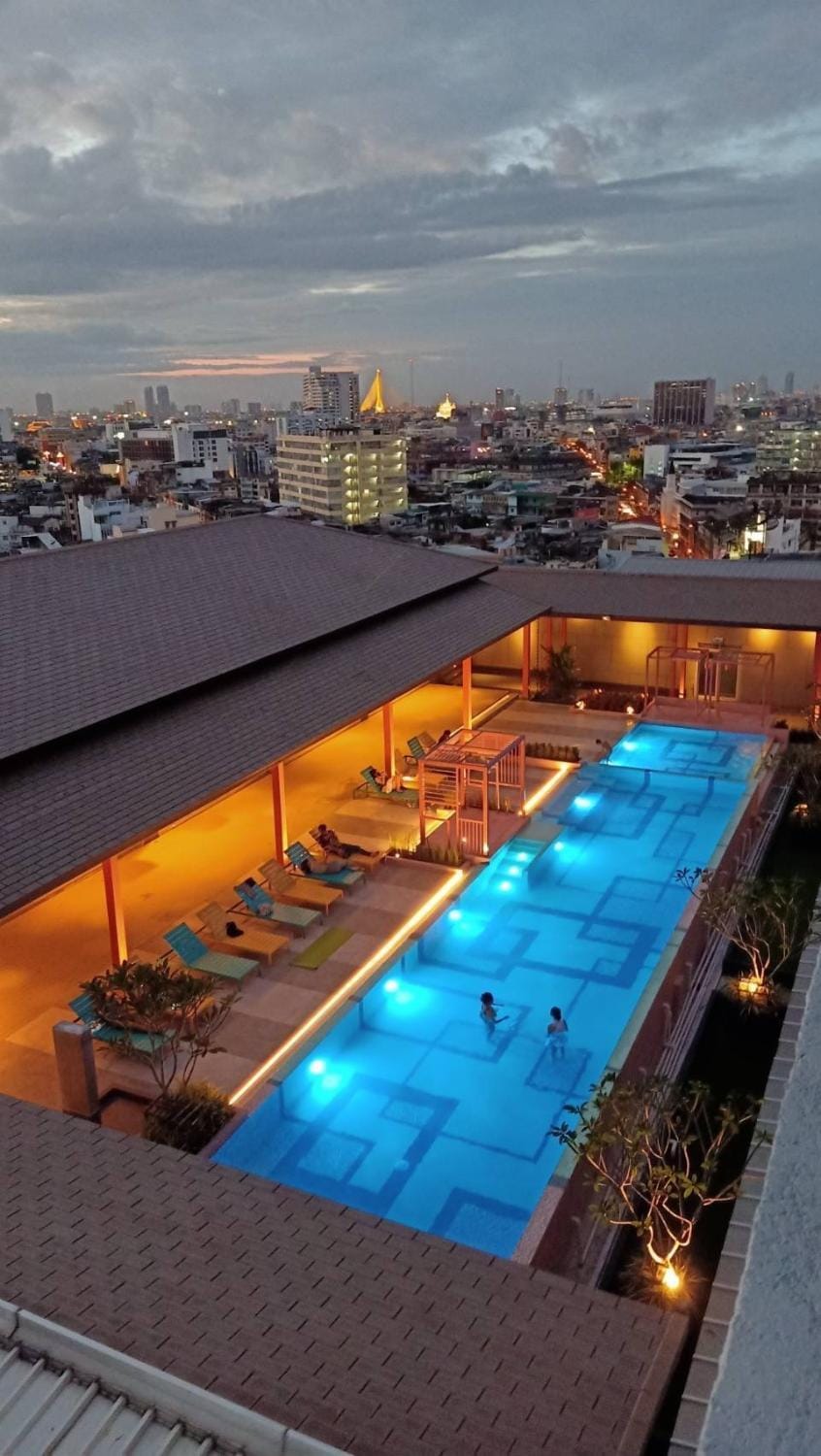 Swimming pool
