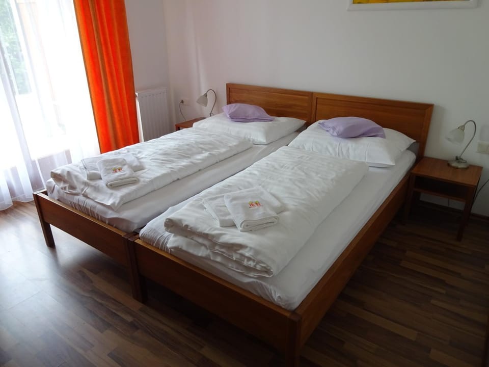Balcony/Terrace, Photo of the whole room