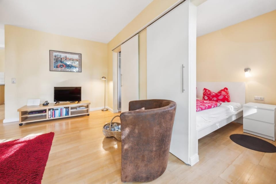 Living room, Bedroom